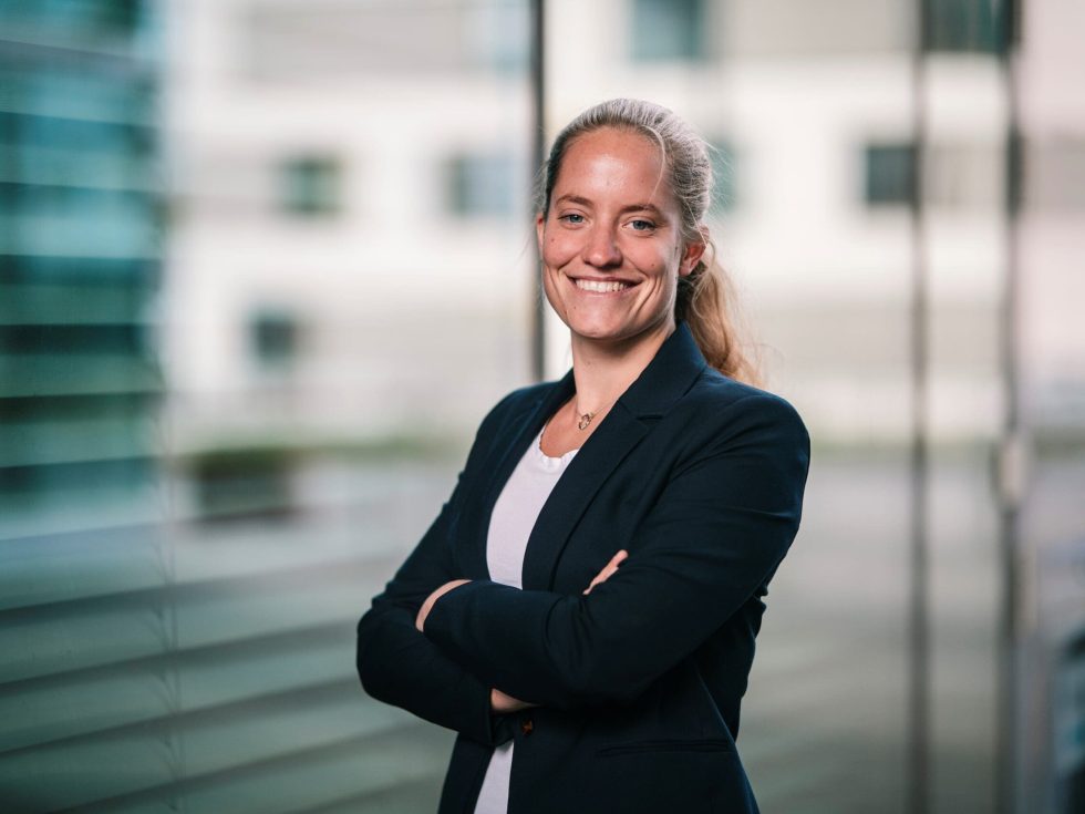 Alex Dybdal, experte chez LANDMECO, fabricant scandinave d'équipements pour élevages de poulets.