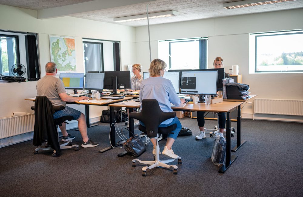 LANDMECO Team – Dedicated Poultry Growth Partners LANDMECO employees in the Ølgod office working on sustainable poultry systems and ESG initiatives.