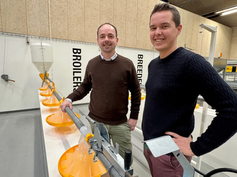 Hans Klemmensen and Rune Thomsen of LANDMECO by broiler and breeder pan feeding systems.